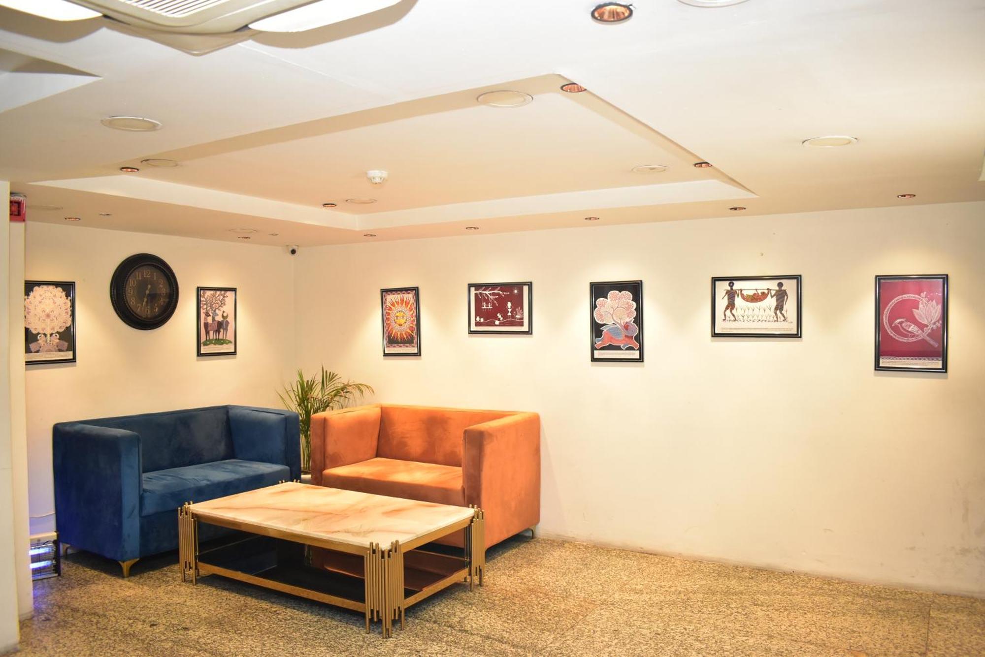 Qotel Comfort Golden Saffron Punjabi Bagh New Delhi Exteriör bild