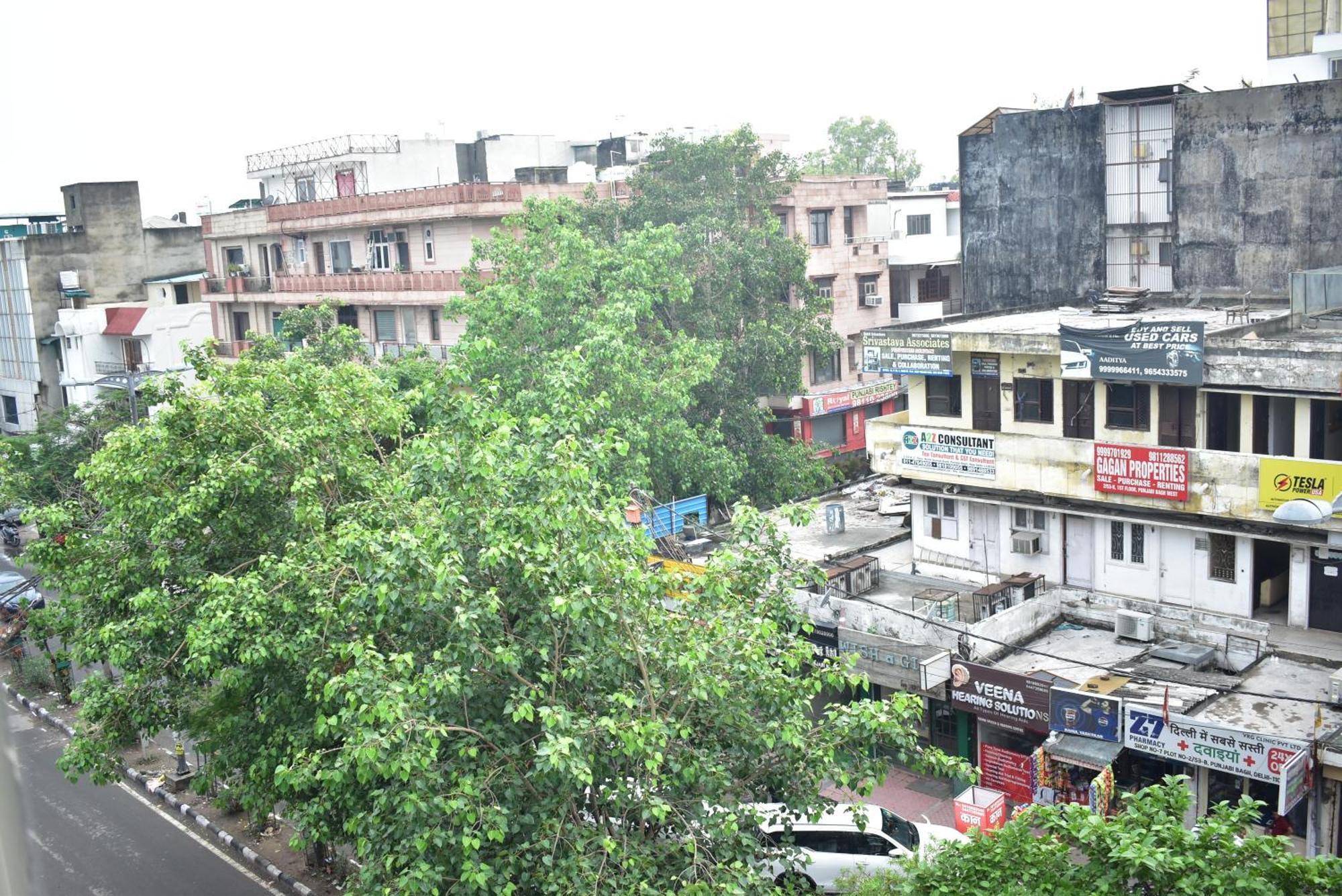 Qotel Comfort Golden Saffron Punjabi Bagh New Delhi Exteriör bild