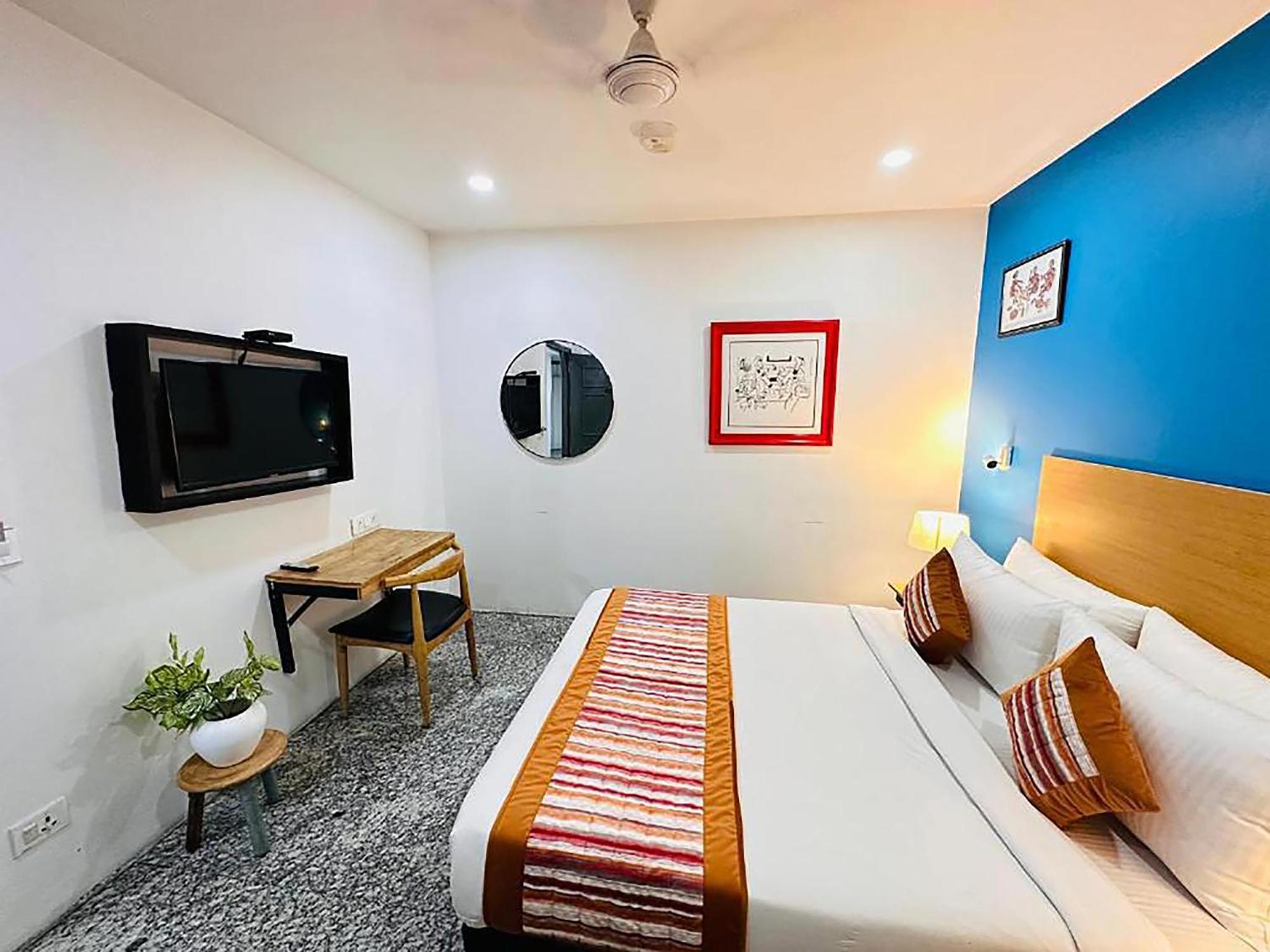 Qotel Comfort Golden Saffron Punjabi Bagh New Delhi Exteriör bild