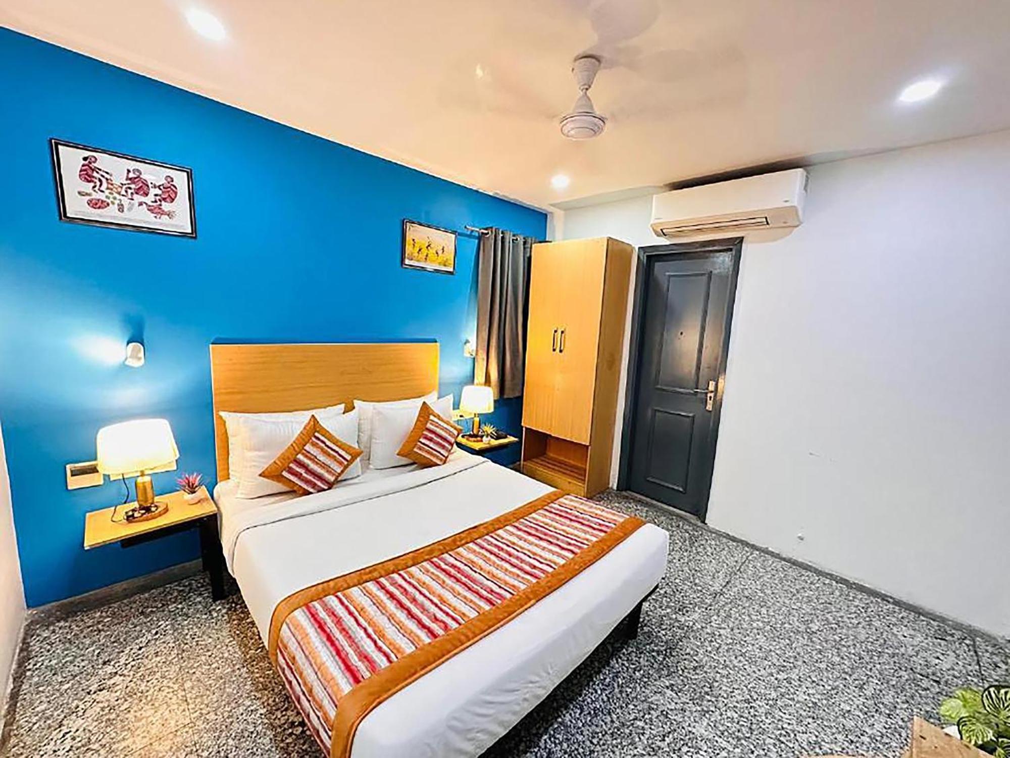 Qotel Comfort Golden Saffron Punjabi Bagh New Delhi Exteriör bild